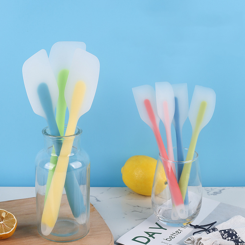 2 maten siliconenschraper Hitt - Kitchen Gadgets To Have recensie en prijs